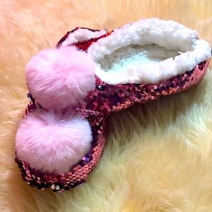 Size 3 glitter flip slippers